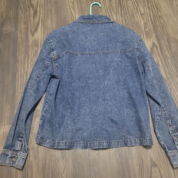 Jane & Delancey Women's Cotton  Soft Denim Long Back Button Front Shirt - Picture 2 of 5